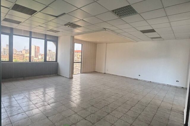 Office for rent in Baouchriye!