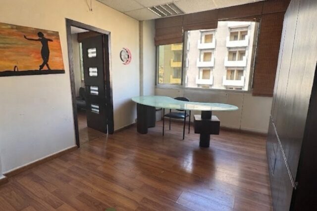 Office for rent in Baouchriye!
