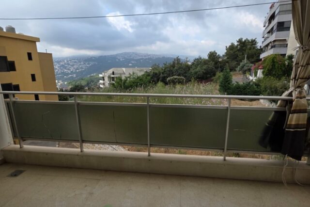 Apartment for sale in Mazraat Yachouh!