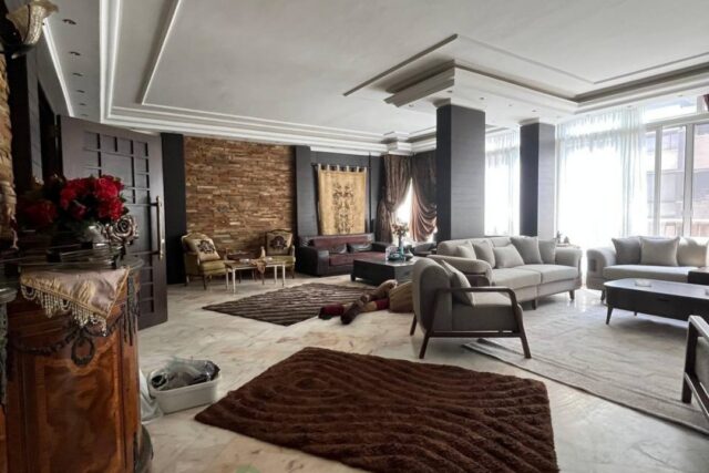 Apartment for rent in Sanayeh!